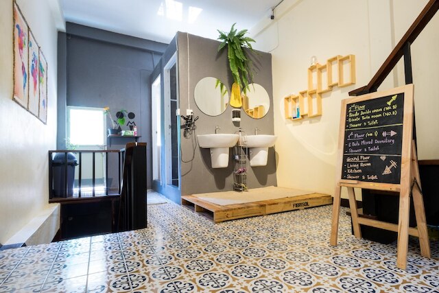 アセンブリー ホステル