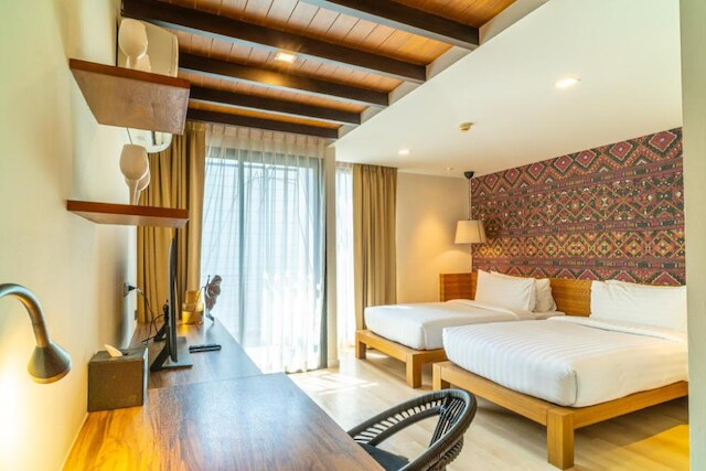 アンバー ブティック シロム ホテル