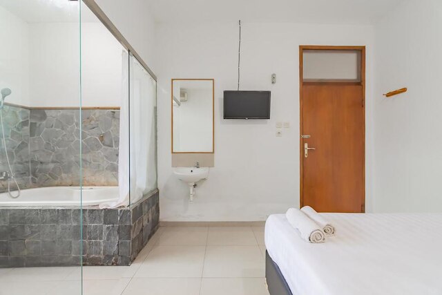 OYO 1646 イメルダ レジデンス