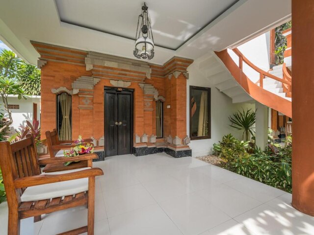 スワスティカバンガローズ