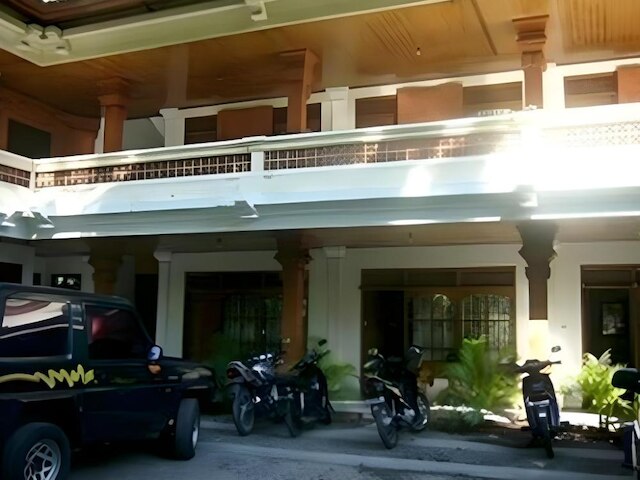 バリ セニア ホテル