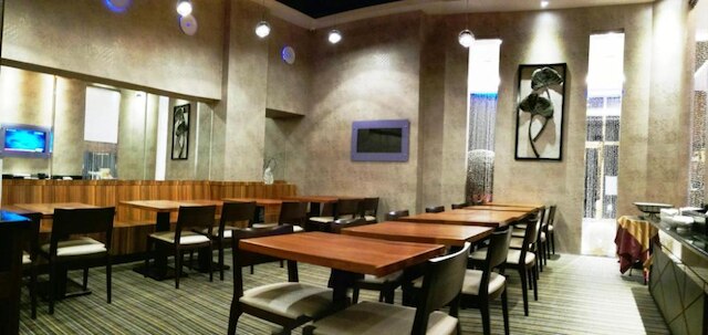 ゴールデン ホットスプリング ホテル (金都精緻溫泉飯店)