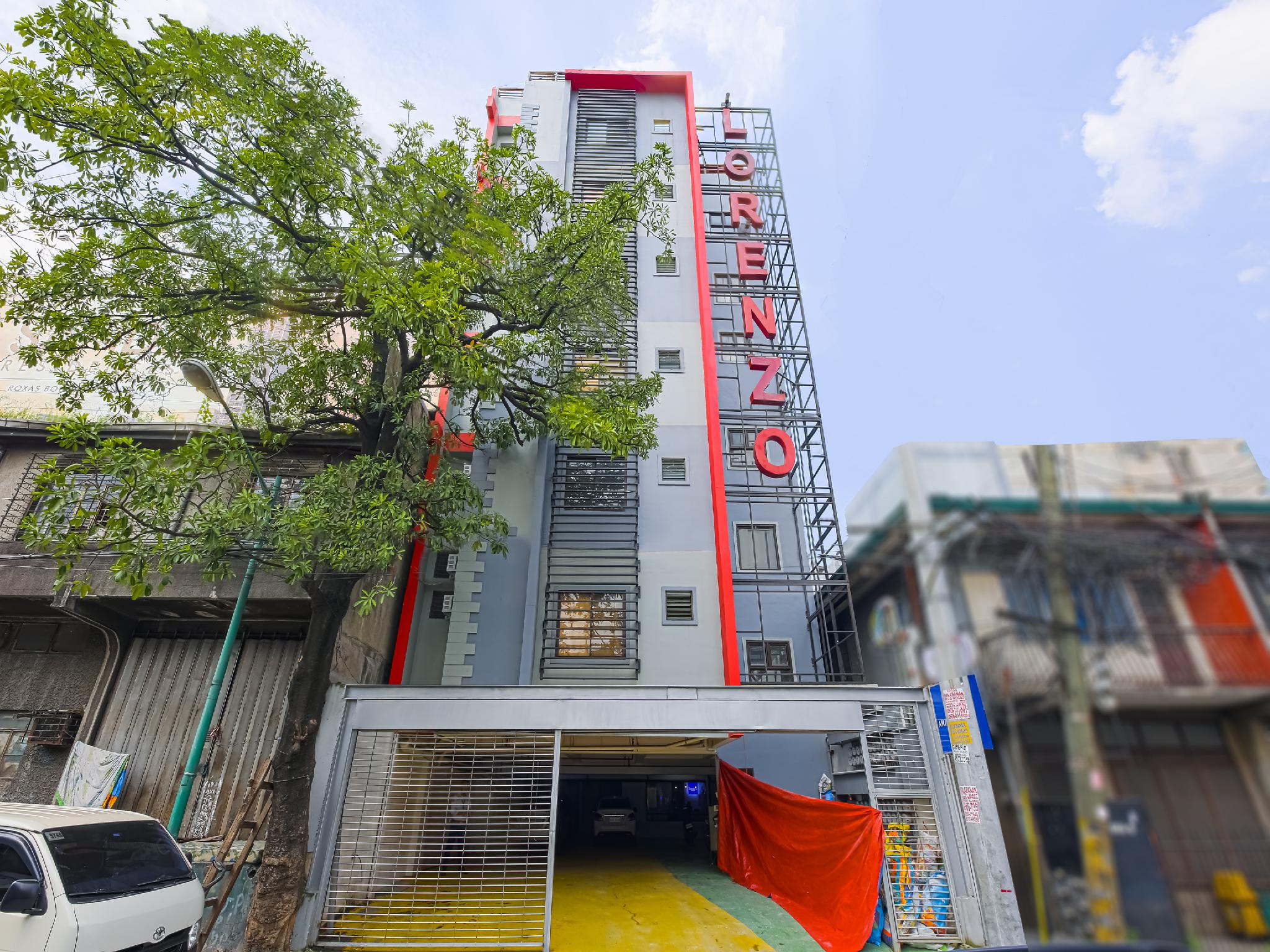 OYO 737 アルゾ ホテル マカティ