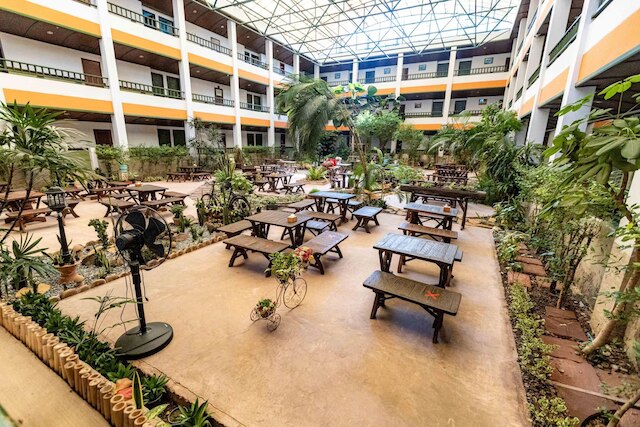 アット アユタヤ ホテル