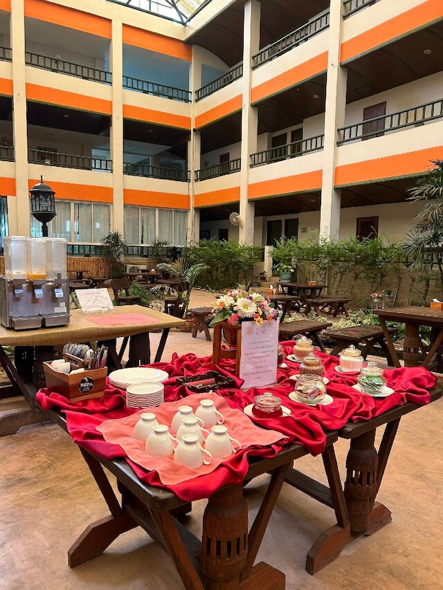 アット アユタヤ ホテル