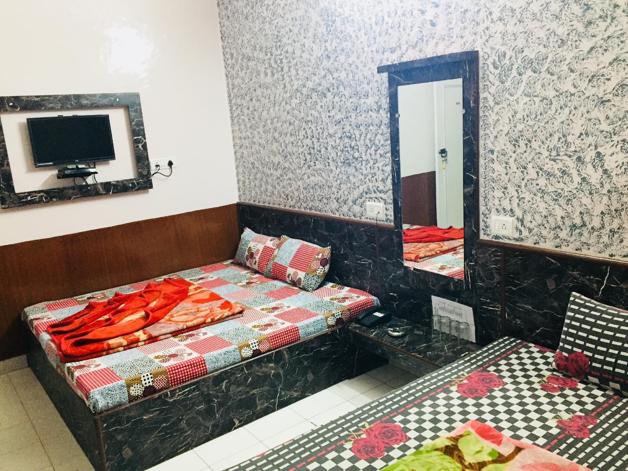 HOTEL BAJRANG