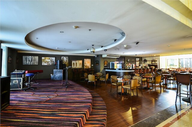 ロサリ ロキシー ホテル