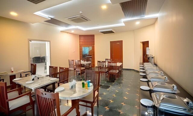 コンフォート イン キングス クラウン