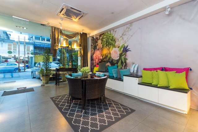 V ガーデン ホテル