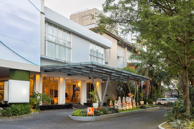 ハリス ホテル & レジデンス サンセット ロード バリ