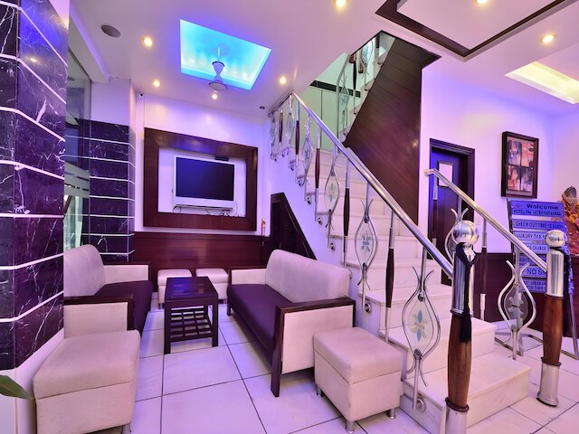 OYO 7781 ホテル サイ インターナショナル