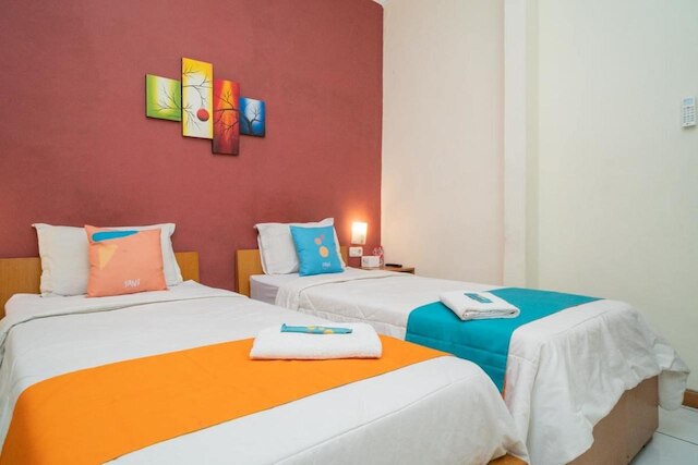 フィフ-ファ イン シャリア マラン