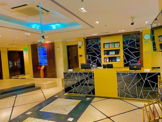 サン & サンズ シー ビュー ホテル