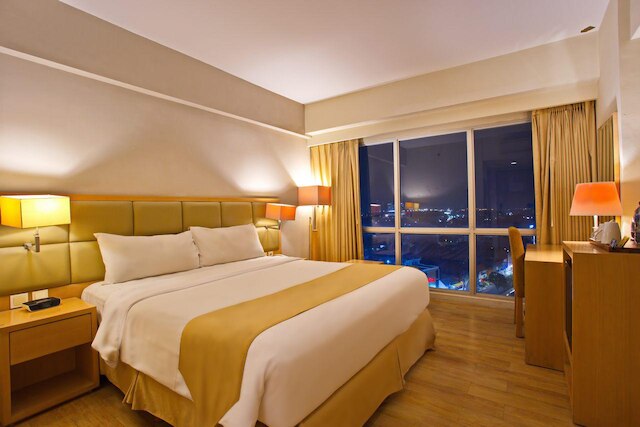 ホリソンウルティマセマラン