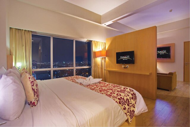 ホリソンウルティマセマラン