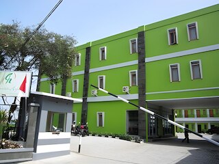 ホテル チェマラ ヒジャウ