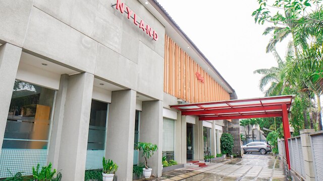 OYO 2329 ホテル ニーランド 3 チジャグラ