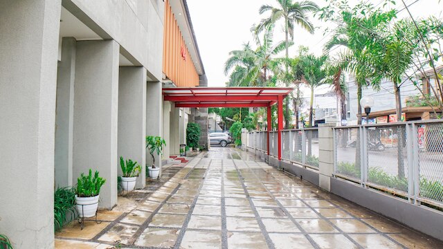 OYO 2329 ホテル ニーランド 3 チジャグラ