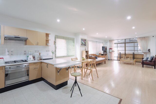 バーンス ホステル