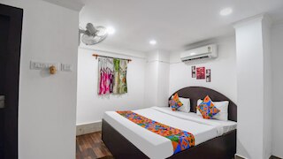 ゴルームゴ ロイヤル オーク ゲスト ハウス ナバパリ セクター 4 コルカタ