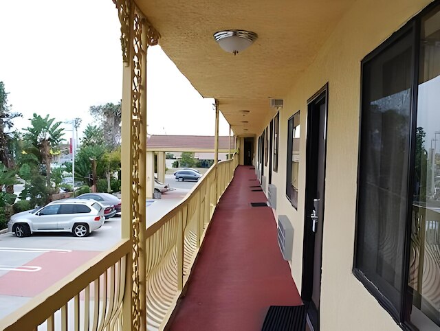 デル アモ イン