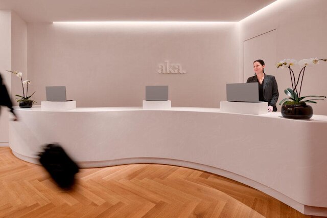 ホテル AKA バック ベイ