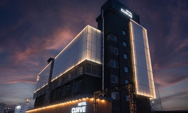 Iksan Hotel Curve