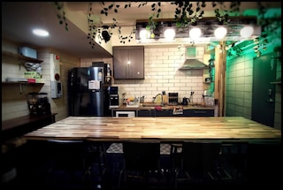 24 ゲストハウス 新村