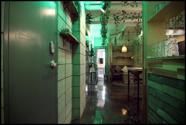 24 ゲストハウス 新村