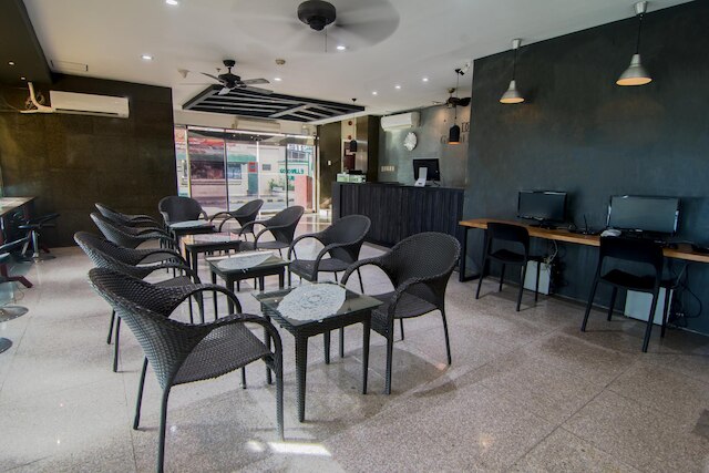 OYO 224 DG グラミ ホテル