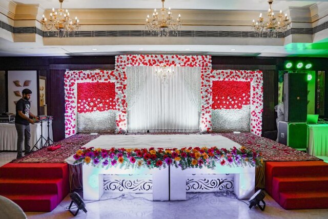 ダイヤモンド ホテル