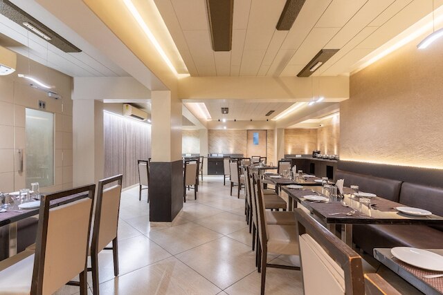 ファブホテル サミット