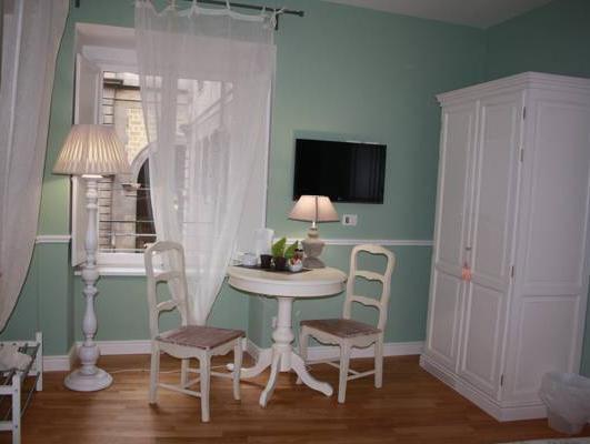 B&B エモジオーニ フィオレンティーネ