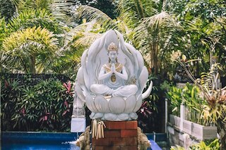 ナワ サクティ ウブド スイート