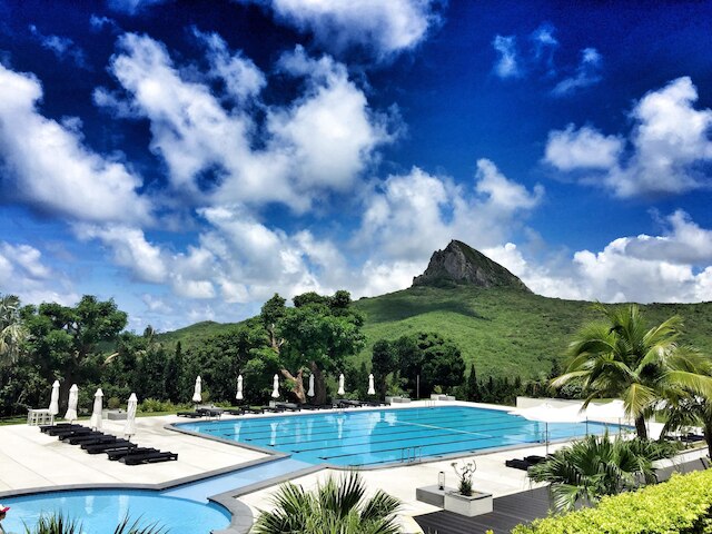 グロリア マナー