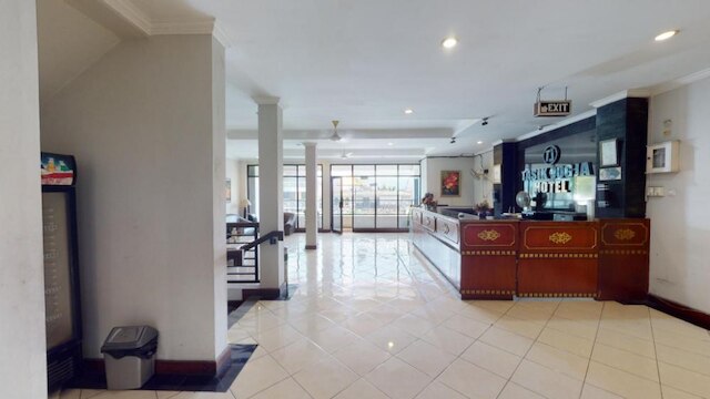 タシク ジョグジャ ホテル