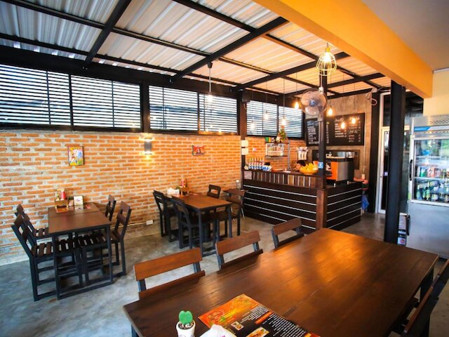 マニー アット クール ムアン