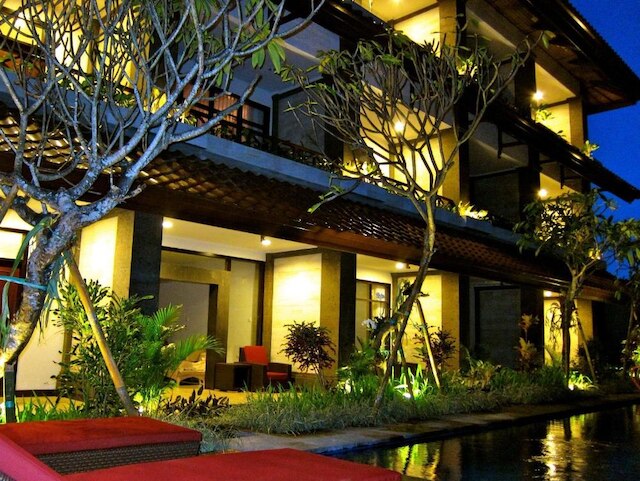 アリ プトゥリ ホテル