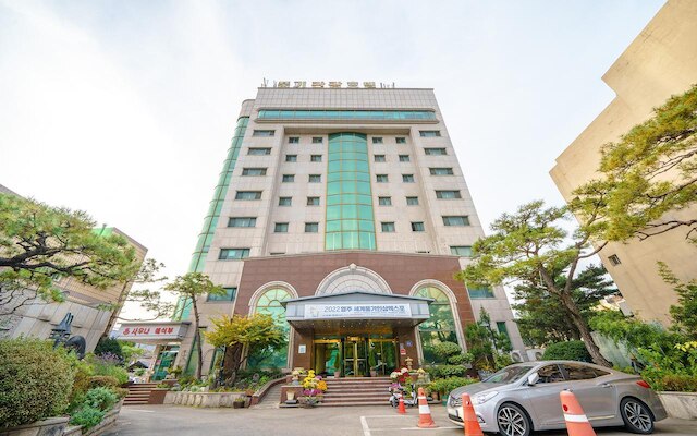 プンギ ツーリスト ホテル