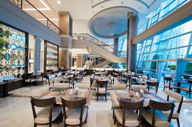 ザ バークレイ ホテル プラトゥーナム