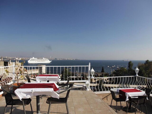 スピネル ホテル