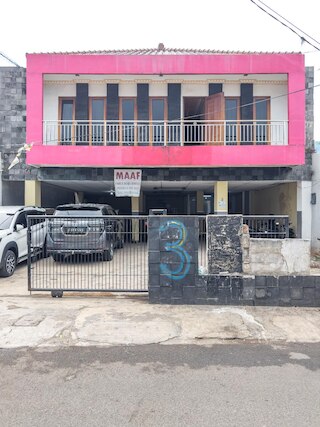 ゲスト ハウス デウィ フォーチュナ