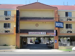 Starlight Inn, Valley Blvd - Downtown LA（スターライトイン、バレーブルバード - ダウンタウンLA）