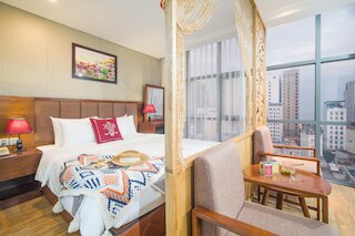 クリスタル ホテル