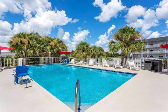 ハワード ジョンソン by ウィンダム オーランド レイク ブエナ ビスタ サウス