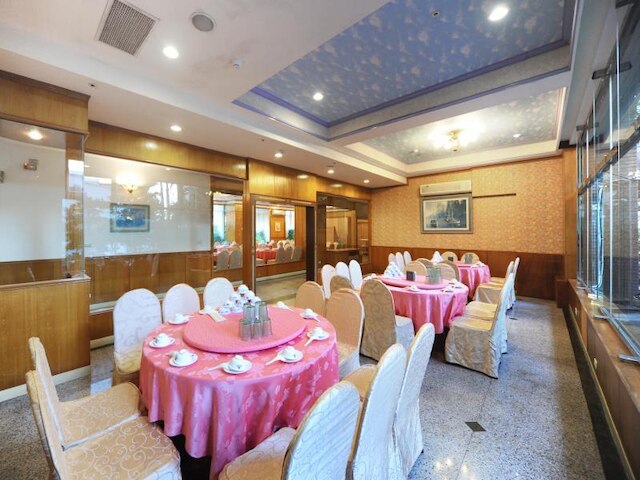 ケンティング ホリデイ ホテル (墾丁仮期渡仮飯店)