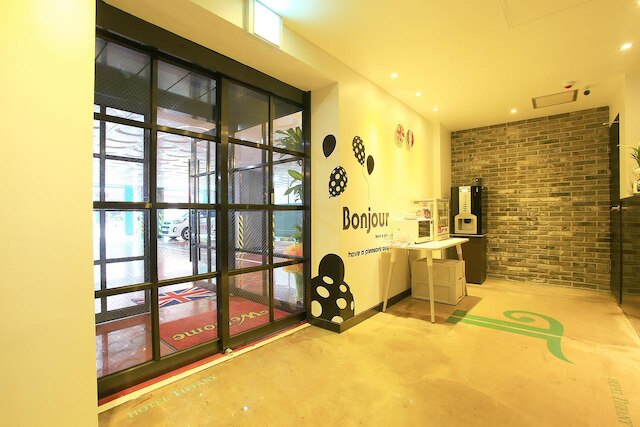 ピョンテク ティファニー ホテル