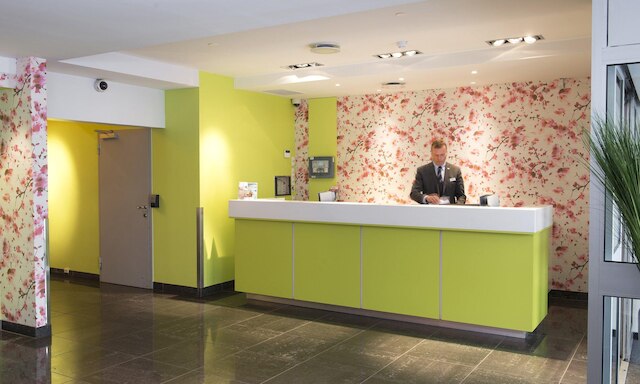 トーン ホテル ムンク