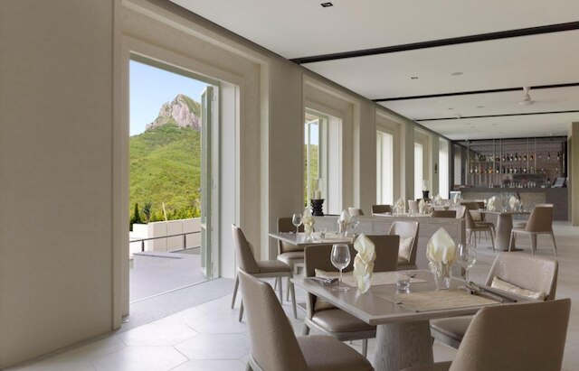 グロリア マナー