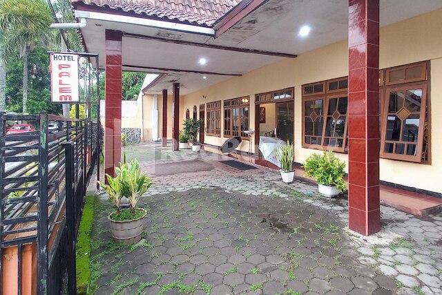 OYO ライフ 1036 ホテル パレム 1 シャリア